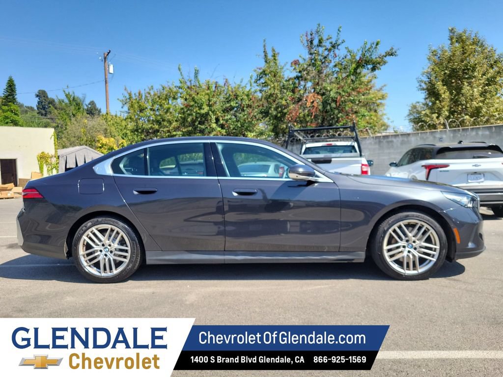 Used 2024 BMW 530i RWD image 10