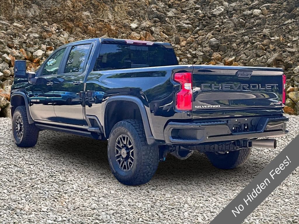 Used 2024 Chevrolet Silverado 2500 ZR2 w/ Technology Package AWD/4WD image 11