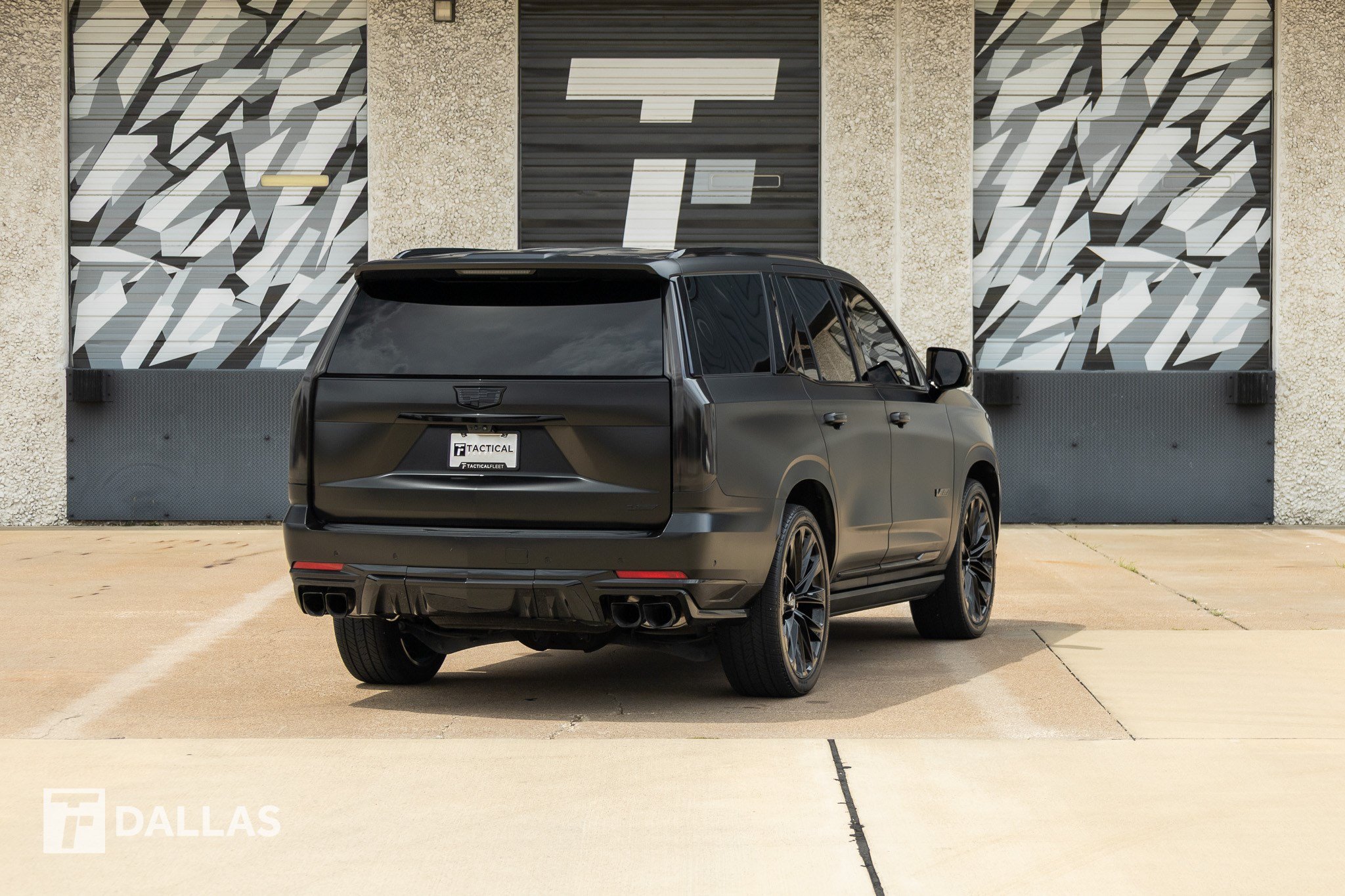 Used 2025 Cadillac Escalade V w/ LPO, ONYX Package AWD/4WD image 15