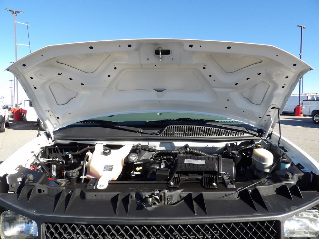 Used 2017 Chevrolet Express 2500 image 39