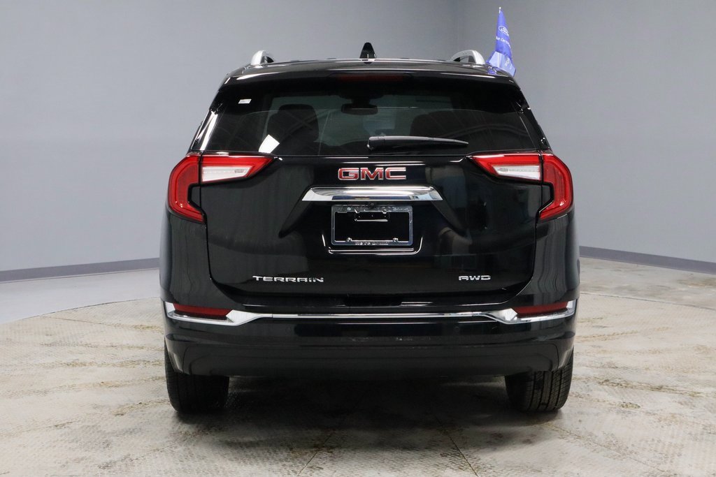 Used 2022 GMC Terrain Denali w/ Denali Premium Package image 10