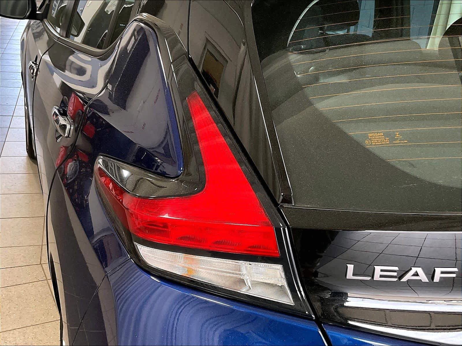 Certified 2023 Nissan Leaf S FWD image 32