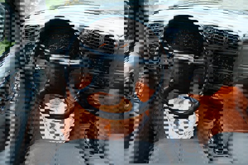 Used 2000 GMC Jimmy SLT w/ Underbody Shield Pkg image 16