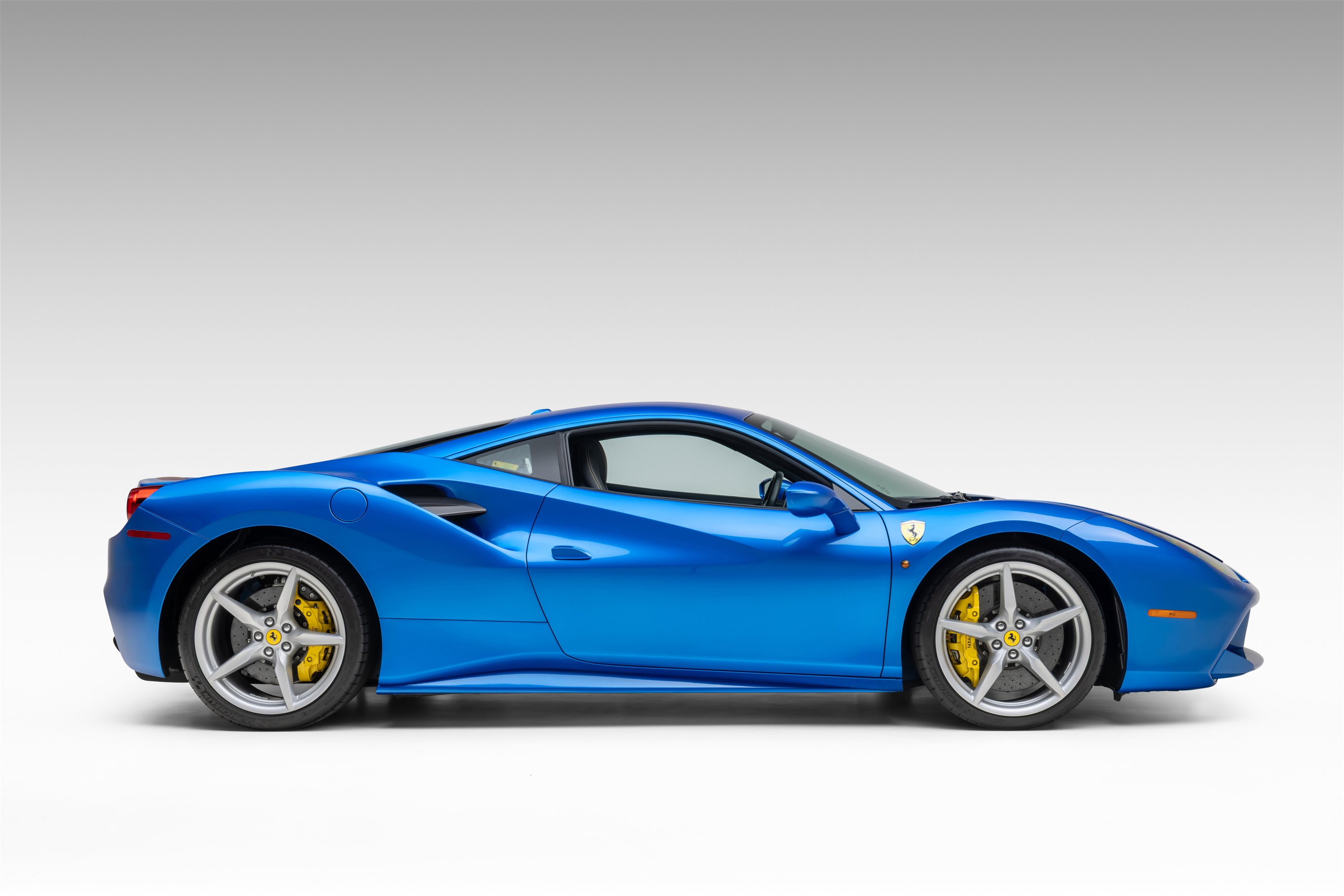 Certified 2018 Ferrari 488 GTB image 10