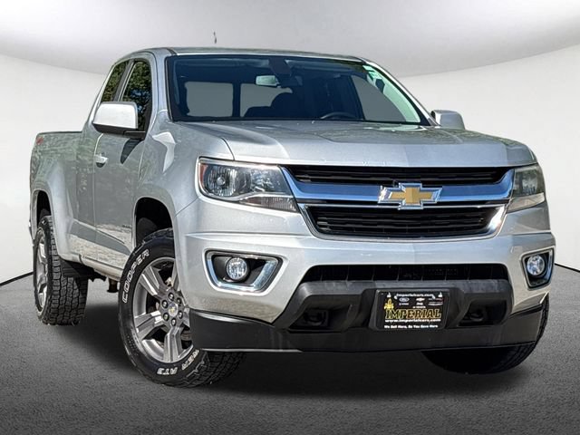 Used 2017 Chevrolet Colorado LT w/ LT Convenience Package AWD/4WD image 2