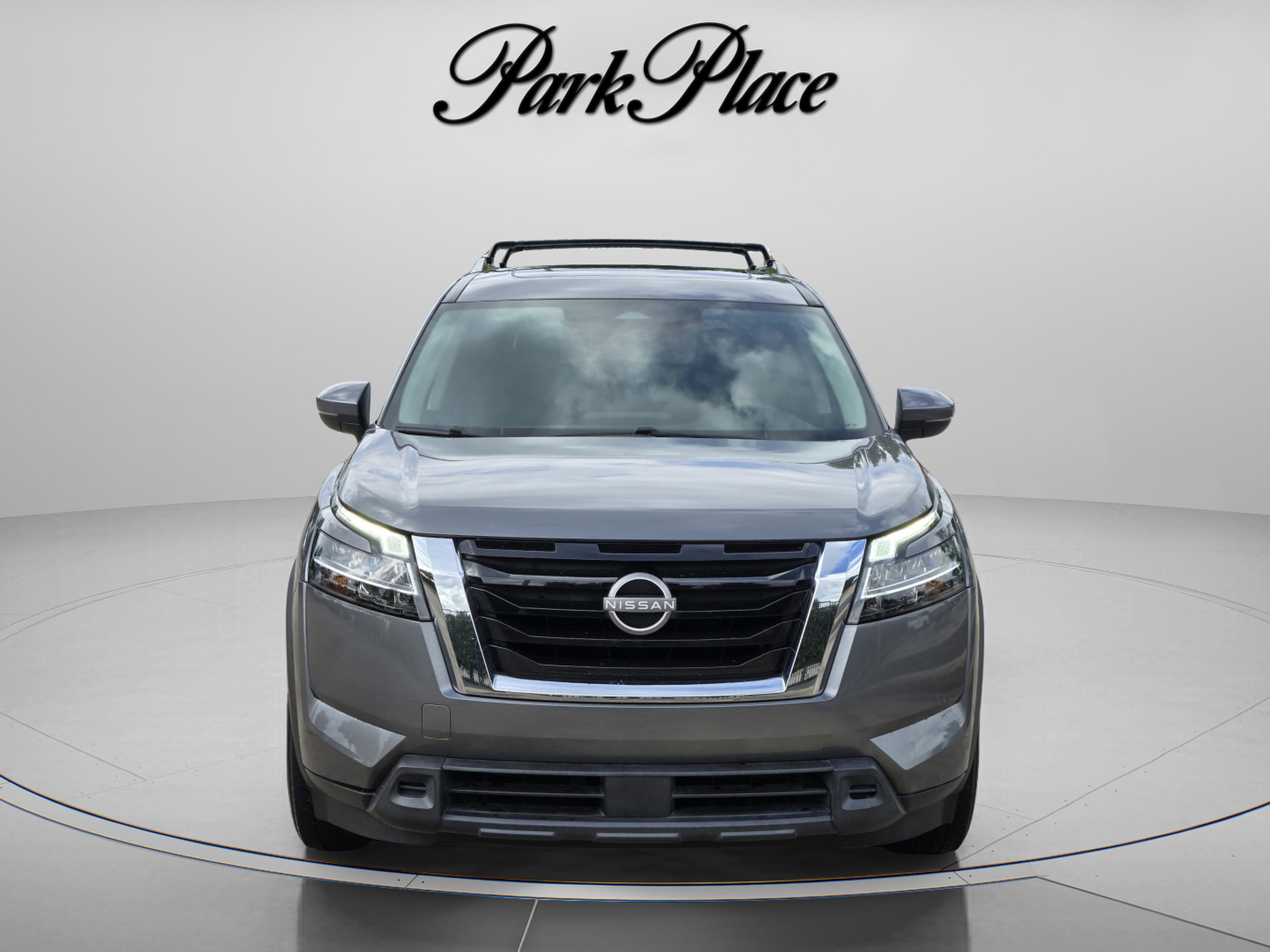 Used 2022 Nissan Pathfinder SV w/ SV Premium Package AWD/4WD image 7