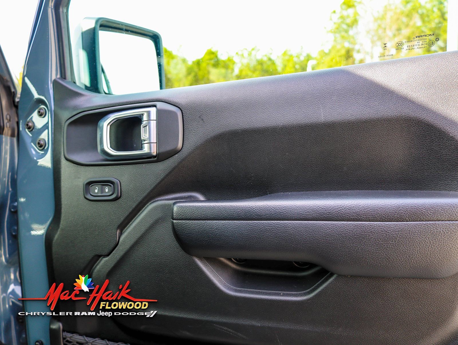 Used 2025 Jeep Wrangler Unlimited Rubicon image 14