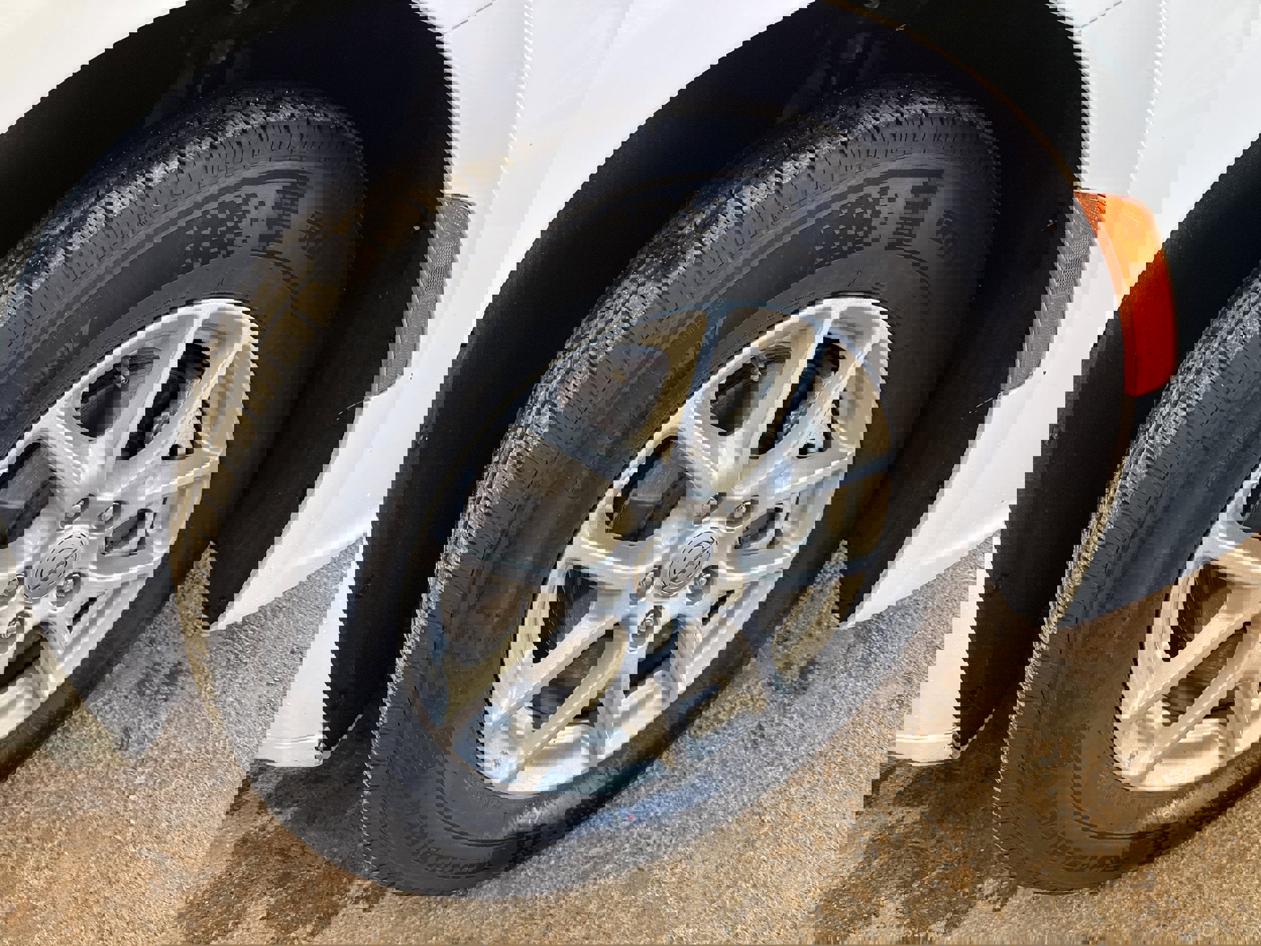 Used 2024 Chrysler Pacifica Touring-L image 11