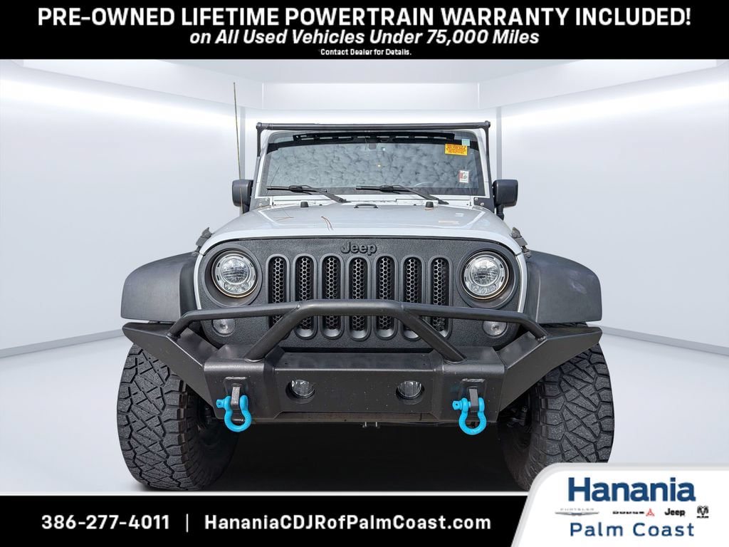 Used 2017 Jeep Wrangler Unlimited Rubicon w/ Connectivity Group AWD/4WD image 8