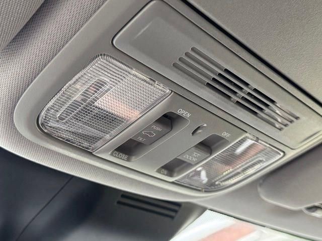 Used 2022 Honda CR-V EX image 32