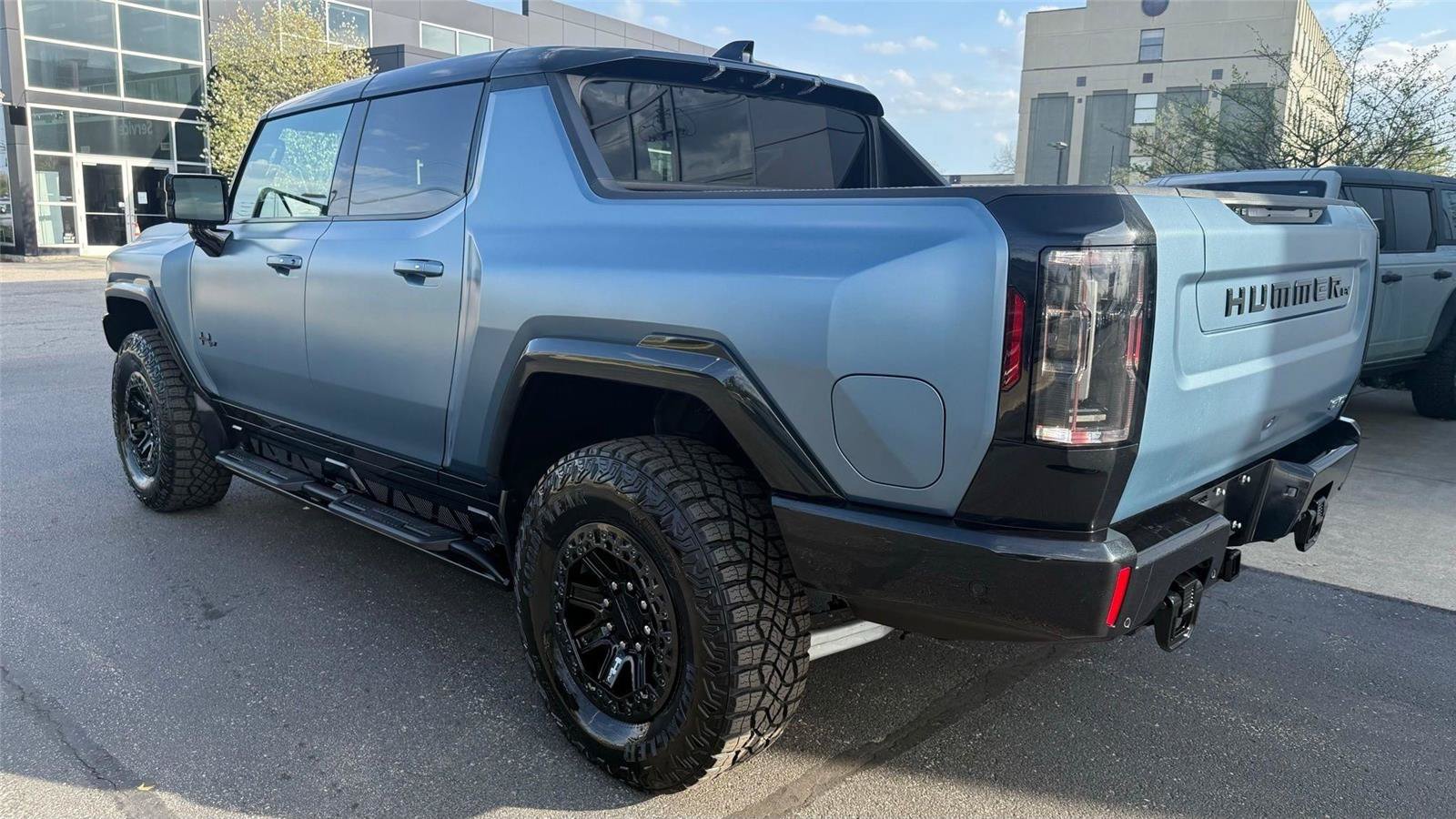 Used 2024 GMC Hummer EV 3X w/ Omega Edition AWD/4WD image 14