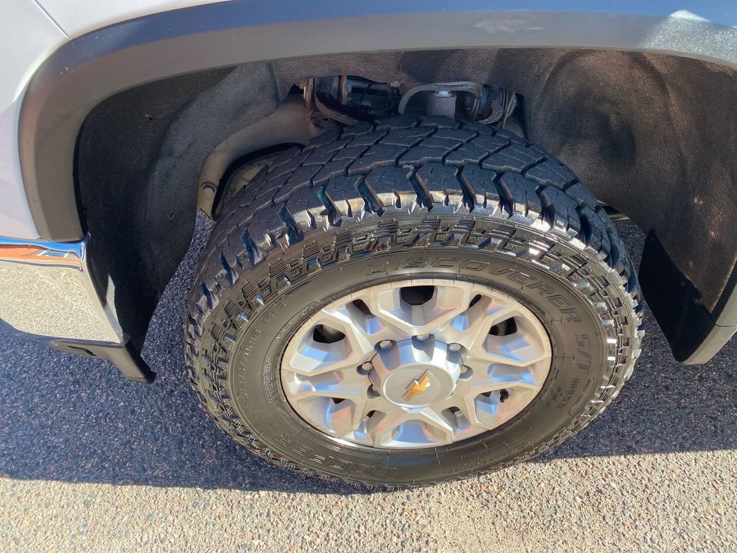 Used 2023 Chevrolet Silverado 2500 LT w/ Convenience Package image 7