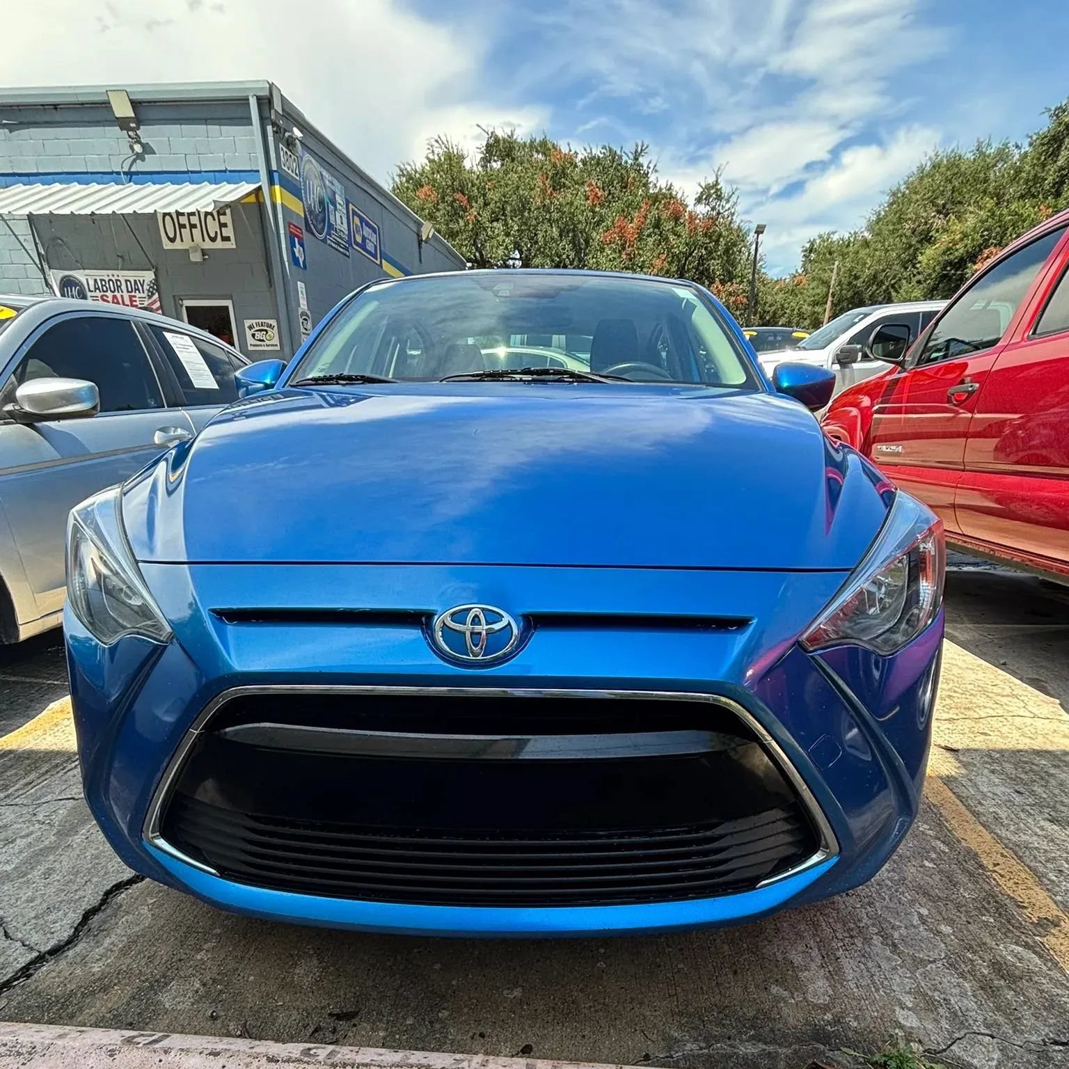 Used 2018 Toyota Yaris iA FWD image 3