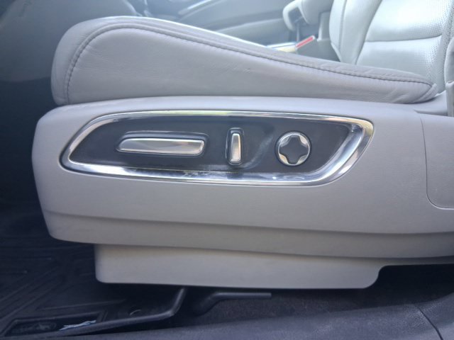 Used 2020 Acura MDX w/ Technology Package FWD image 15