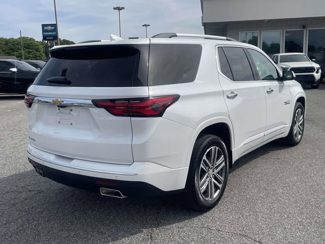 Used 2022 Chevrolet Traverse High Country image 3