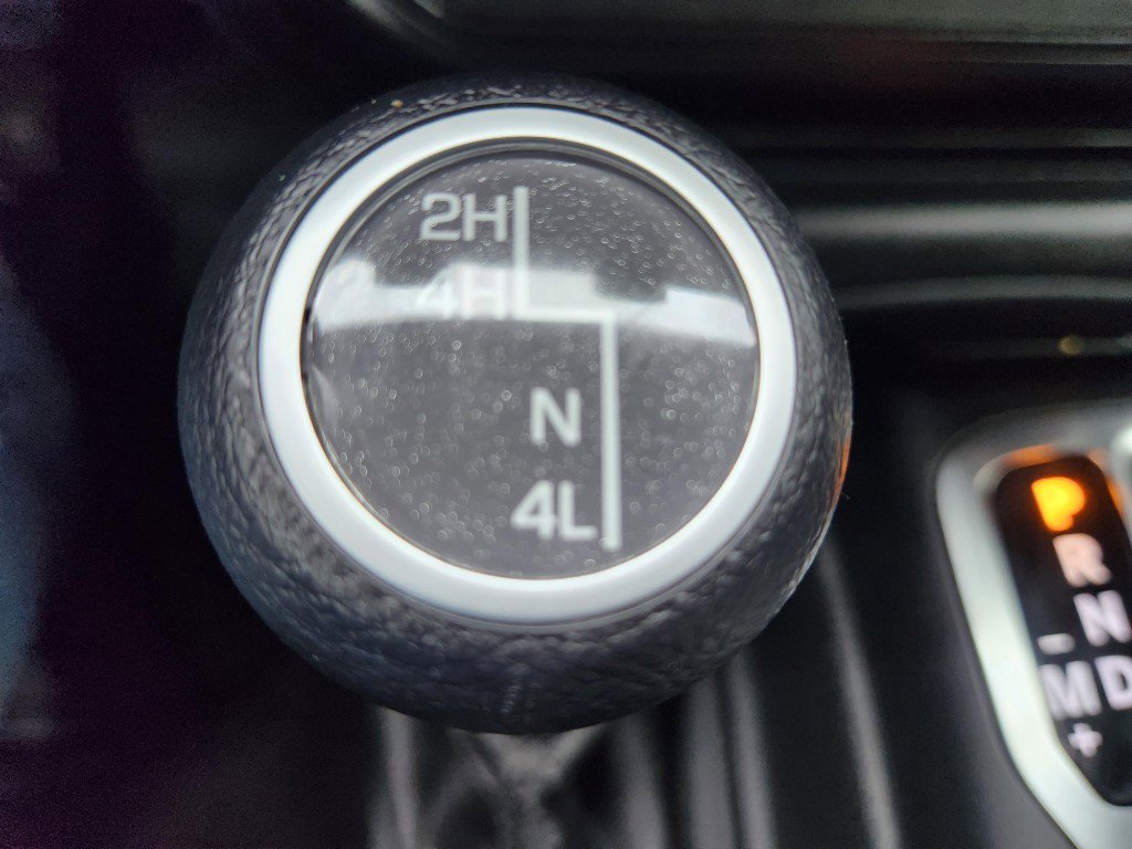 Used 2021 Jeep Wrangler Willys image 32