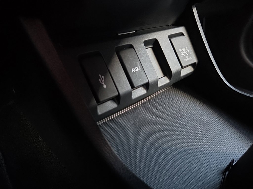 Used 2016 Honda HR-V LX image 44