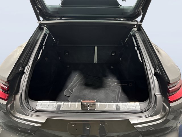 Used 2018 Porsche Panamera 4S AWD/4WD image 11