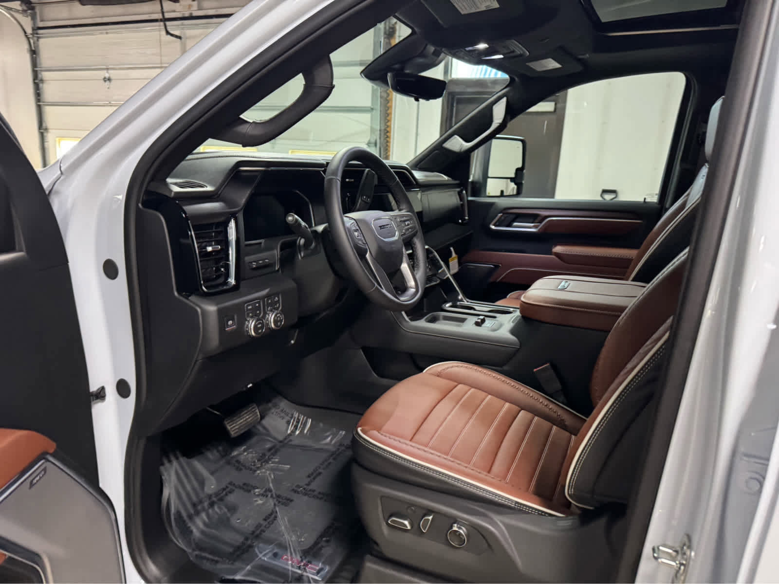 New 2026 GMC Sierra 3500 Denali Ultimate AWD/4WD image 15