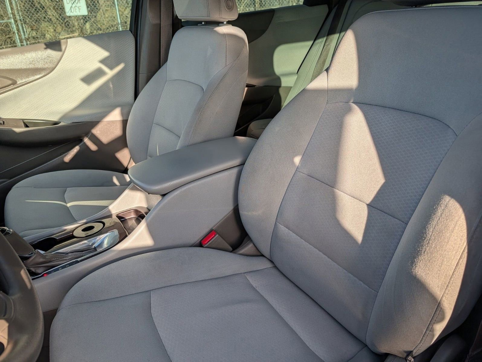 Used 2017 Chevrolet Malibu LS image 15