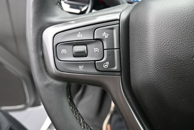 Used 2024 Chevrolet Silverado 2500 ZR2 w/ Technology Package AWD/4WD image 13