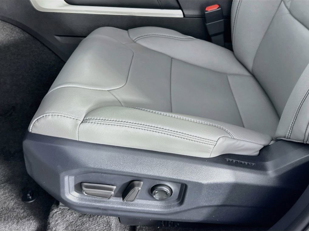 New 2026 Toyota Tundra Limited AWD/4WD image 23