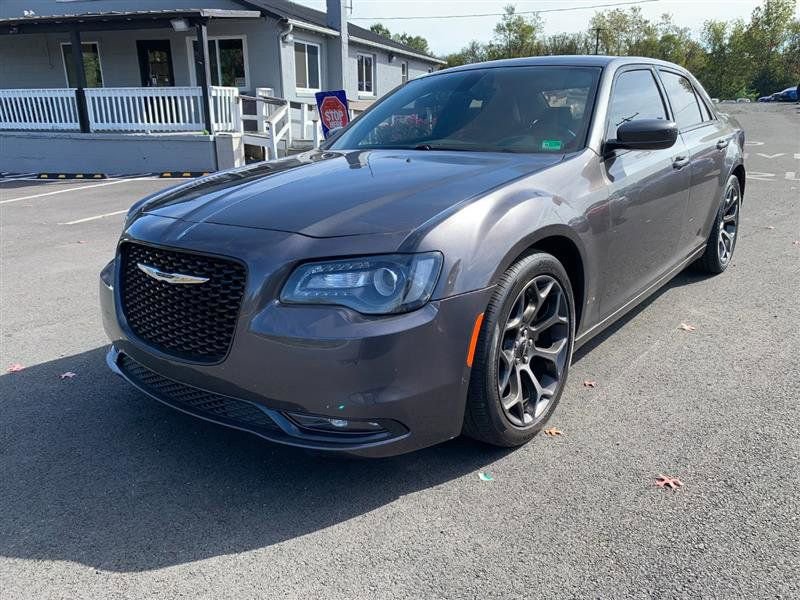 Used 2018 Chrysler 300 S image 9