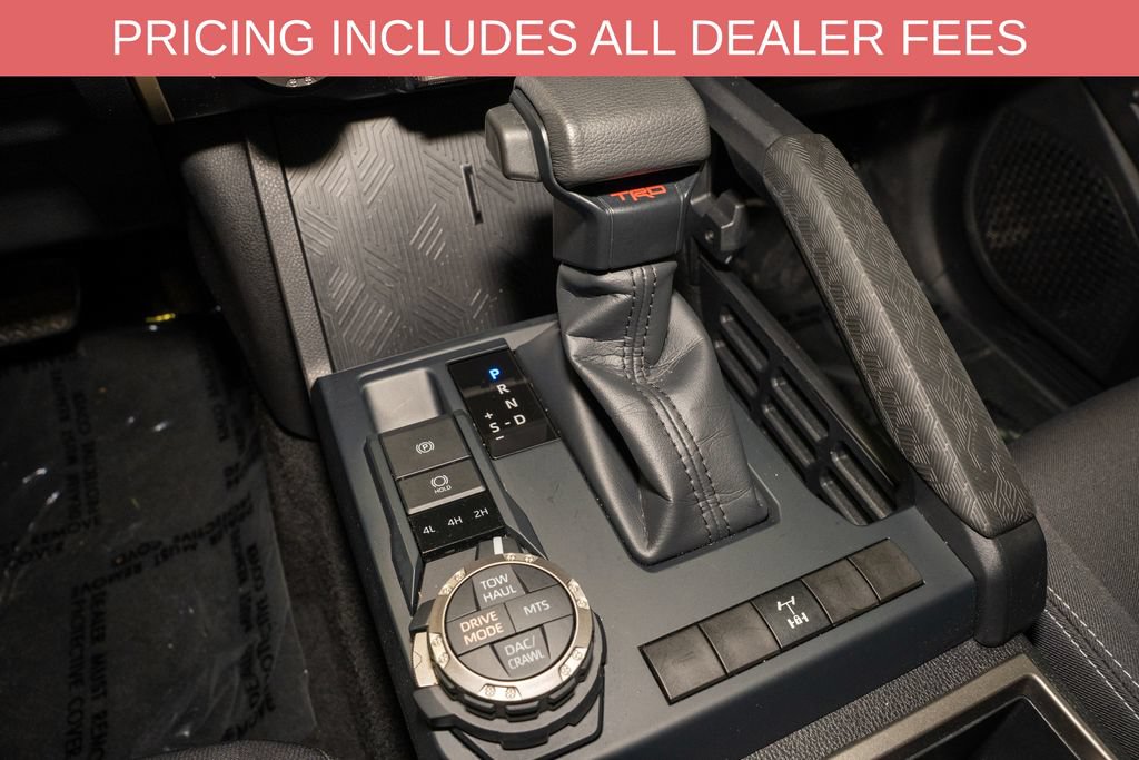 Certified 2025 Toyota Tacoma TRD Off-Road AWD/4WD image 17