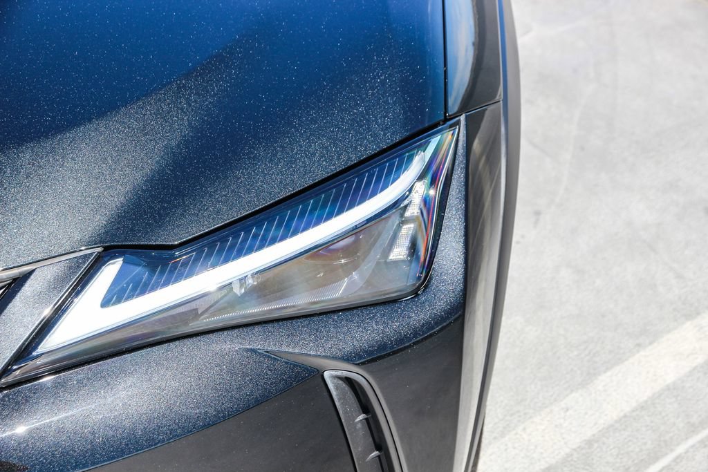 Certified 2024 Lexus UX 250h FWD image 9