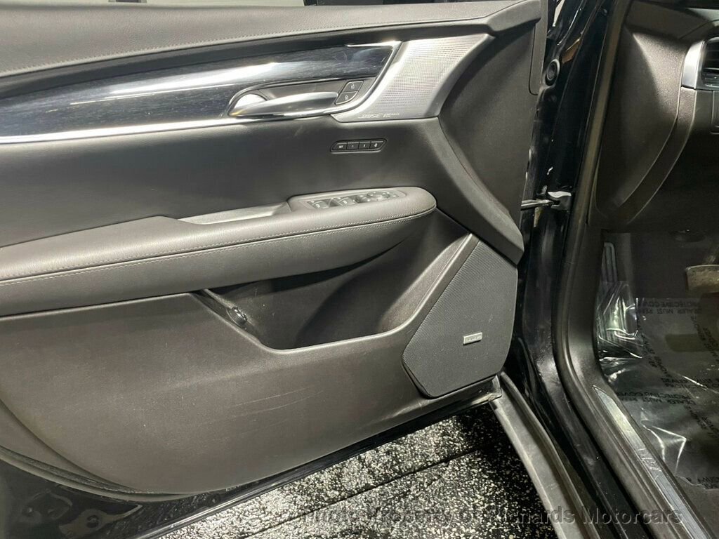Used 2022 Cadillac XT5 Premium Luxury w/ LPO, ONYX Package AWD/4WD image 10