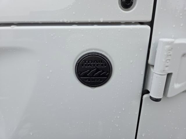 Used 2021 Jeep Wrangler Unlimited Sahara image 37