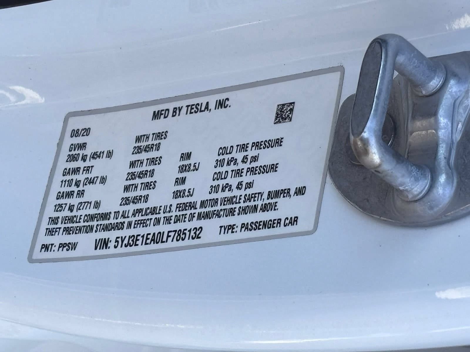 Used 2020 Tesla Model 3 Standard Range RWD image 32