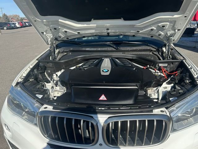 Used 2015 BMW X6 xDrive50i w/ Executive Package image 22