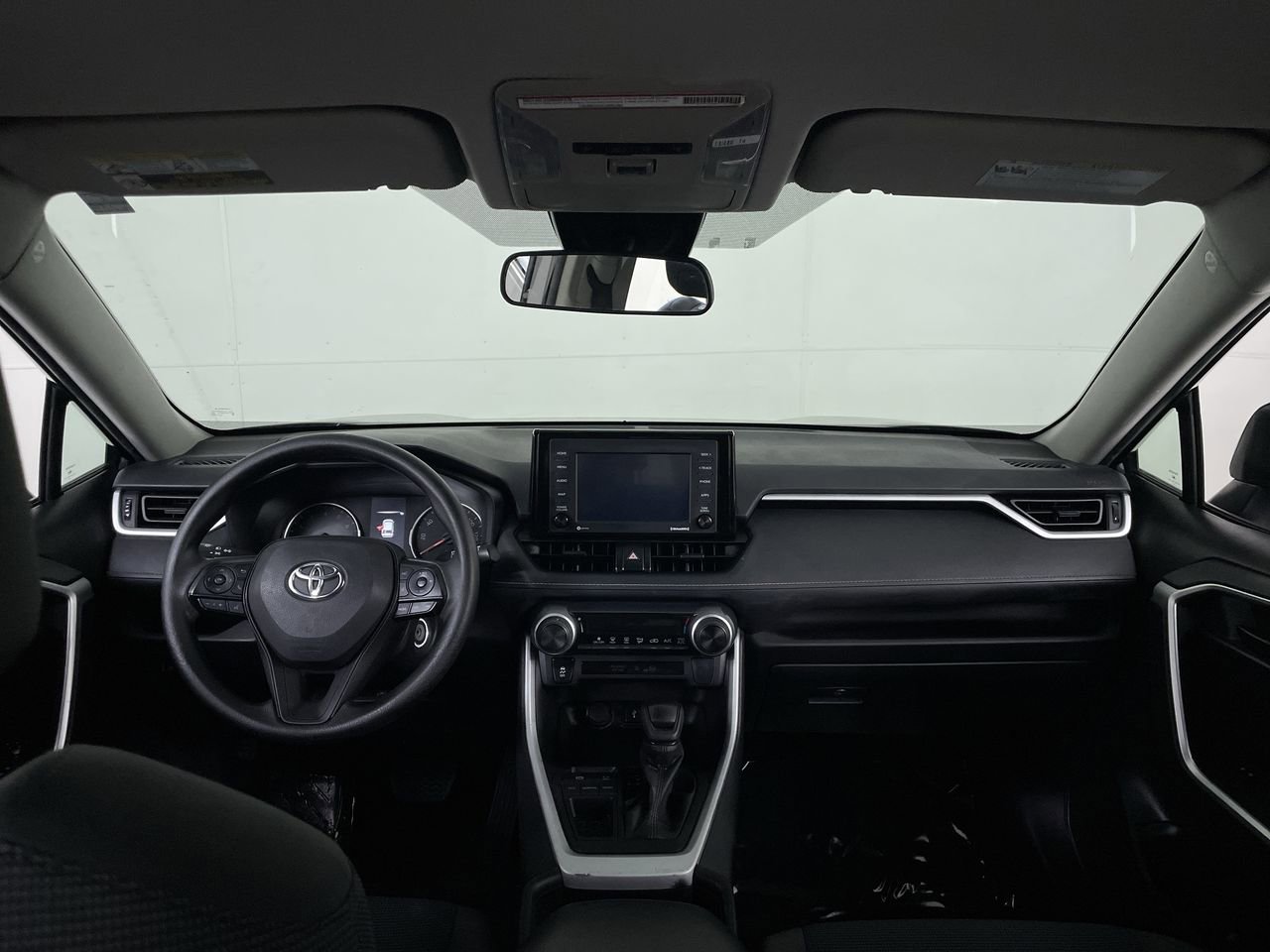 Used 2022 Toyota RAV4 LE FWD image 26