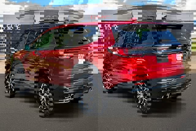 New 2026 GMC Acadia AT4 w/ LPO, Floor Liner Package image 3