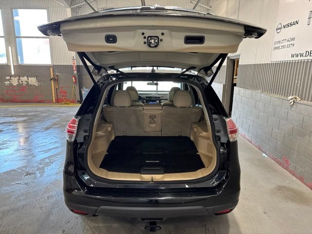 Used 2016 Nissan Rogue SL w/ SL Premium Package AWD/4WD image 13