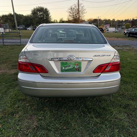 Used 2003 Toyota Avalon XLS image 6