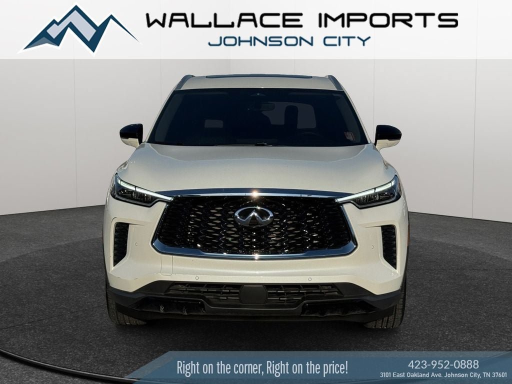 Used 2023 INFINITI QX60 Luxe w/ Cargo Package FWD image 9