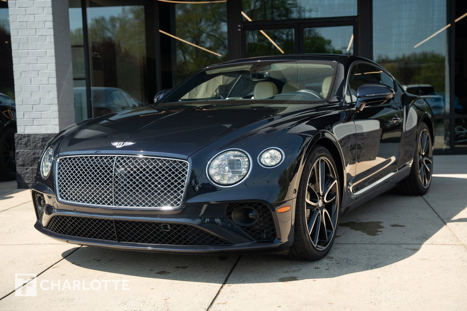 Used 2021 Bentley Continental GT image 6