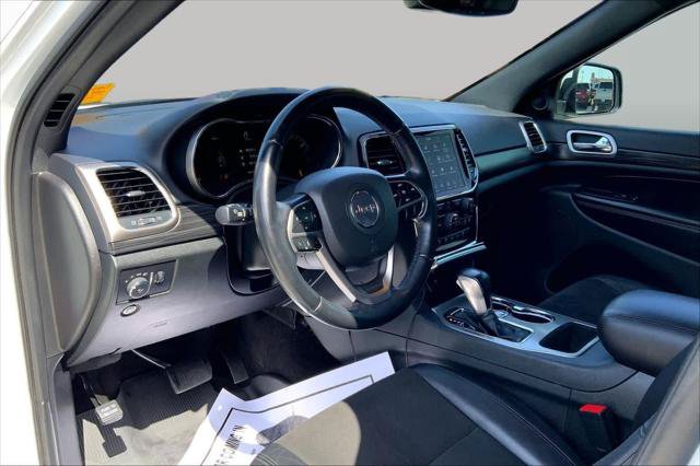 Certified 2022 Jeep Grand Cherokee Laredo X RWD image 16