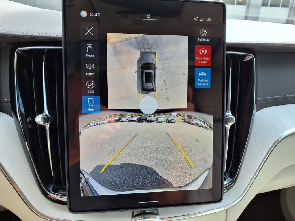 New 2026 Volvo XC60 T8 Ultra image 21