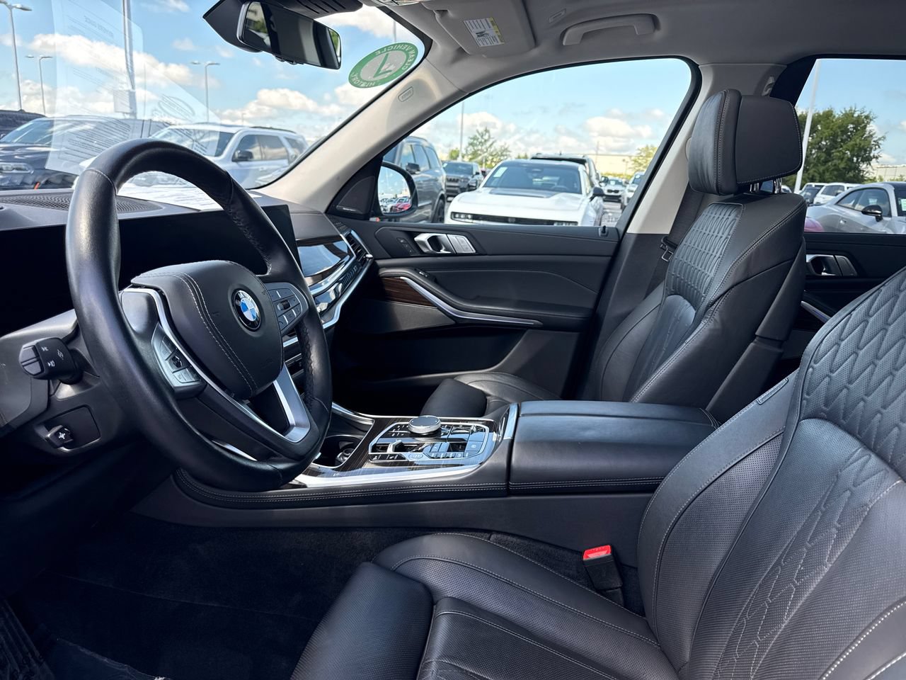 Used 2026 BMW X7 xDrive40i AWD/4WD image 2