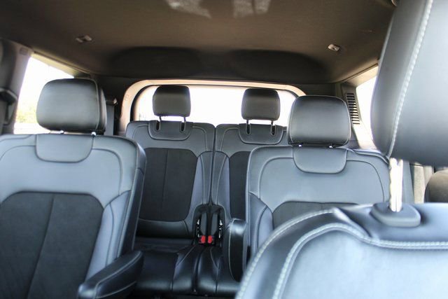 Used 2022 Jeep Grand Cherokee L Laredo image 24