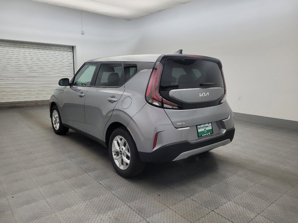 Used 2025 Kia Soul LX w/ LX Technology Package image 5