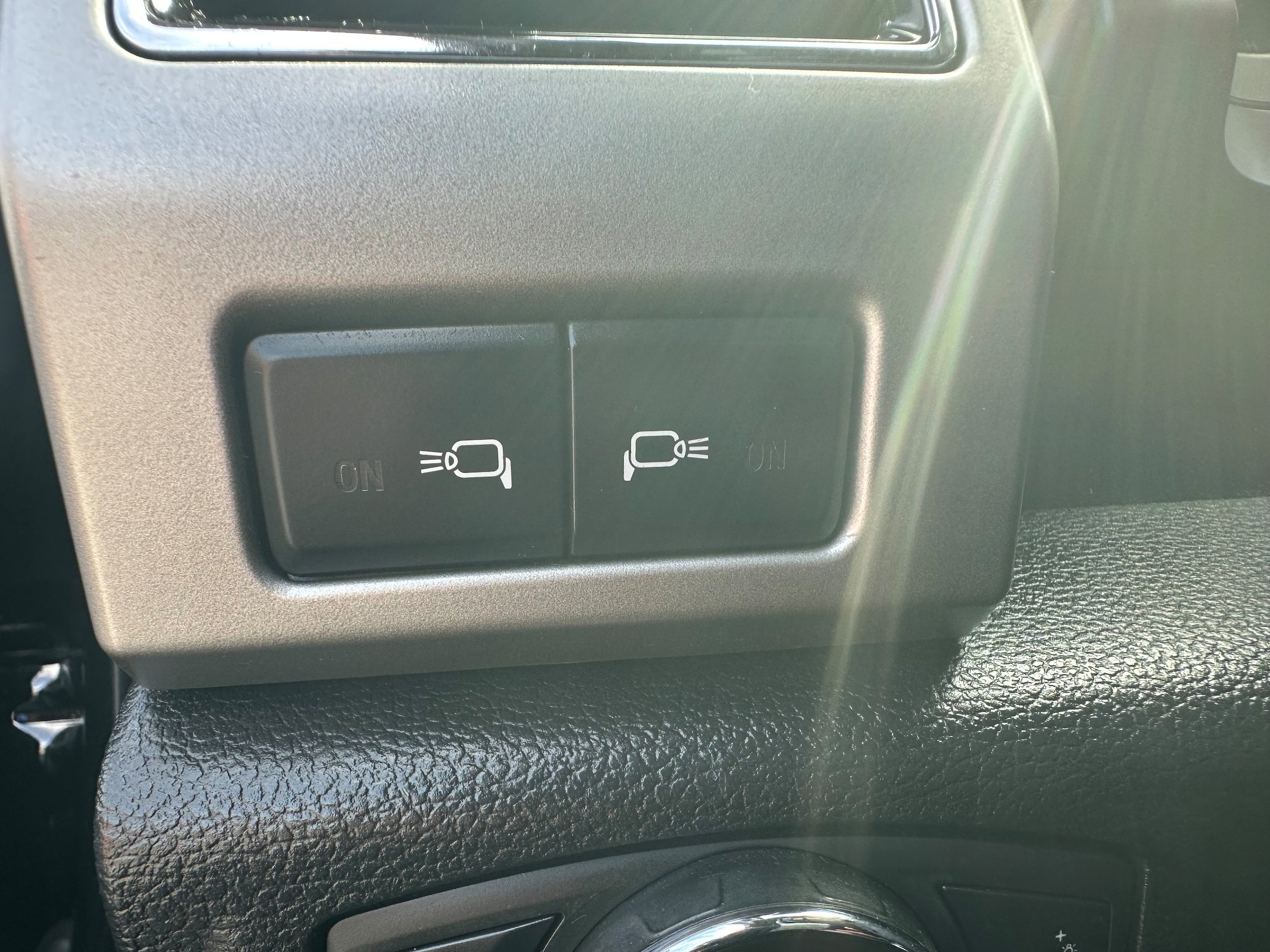Used 2020 Ford F350 Lariat AWD/4WD image 27