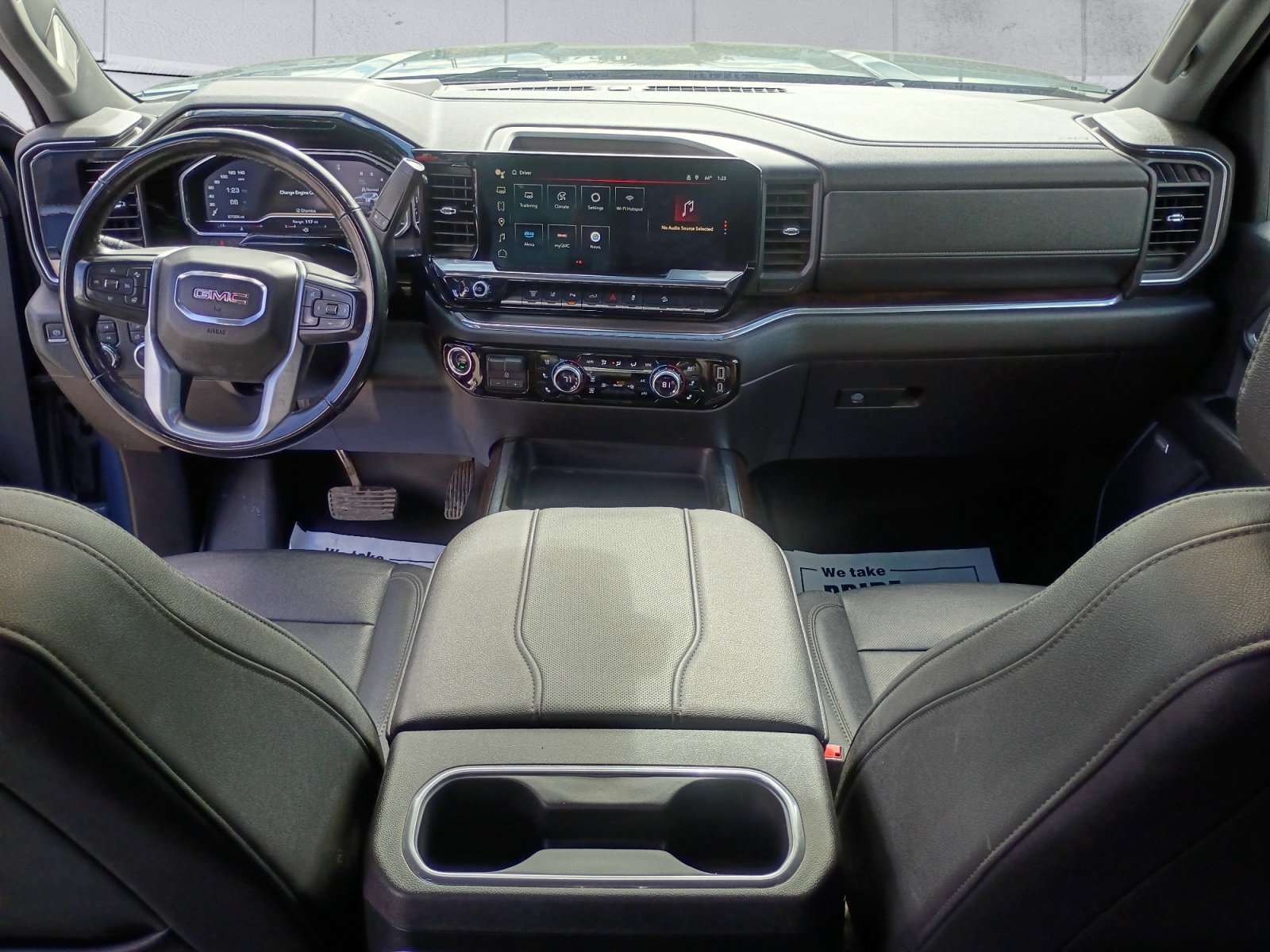 Used 2024 GMC Sierra 2500 SLT w/ SLT Premium Package AWD/4WD image 13