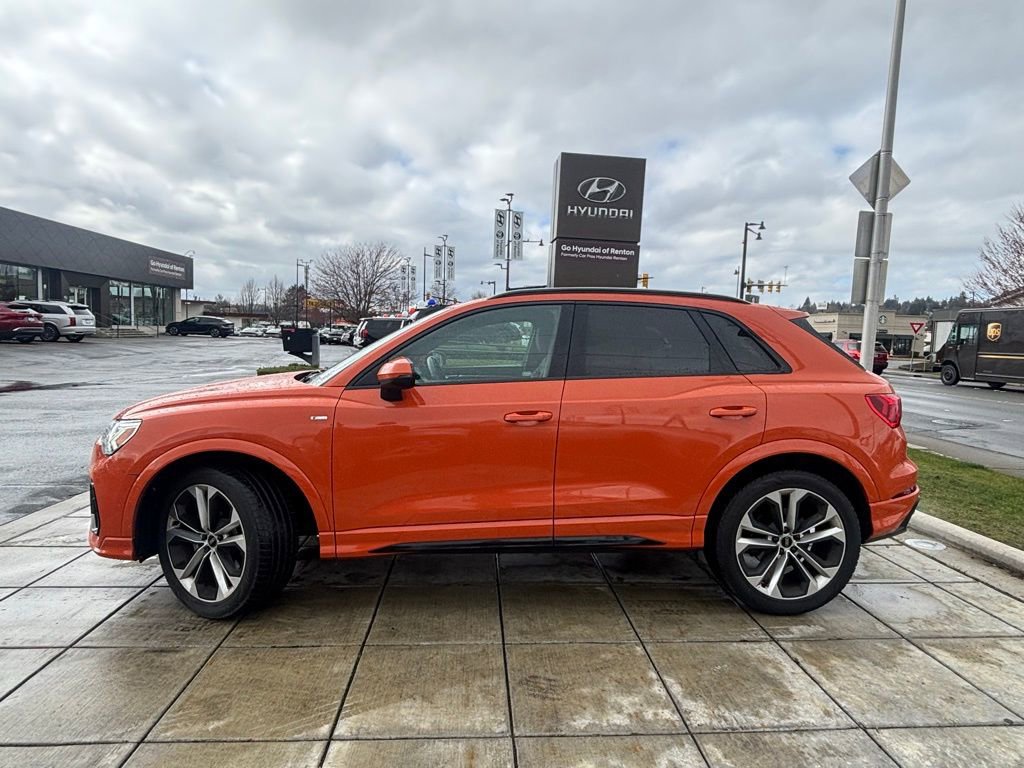 Used 2021 Audi Q3 2.0T Premium Plus w/ Premium Plus Package image 4