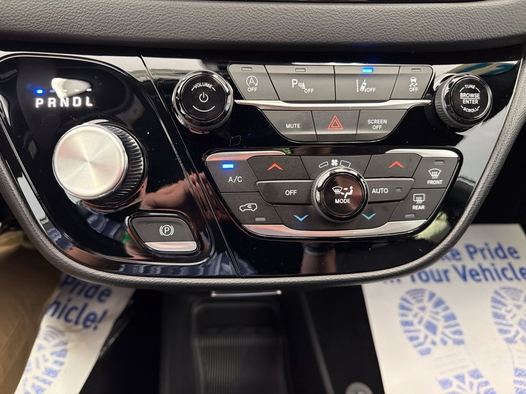 New 2027 Chrysler Pacifica LX FWD image 15