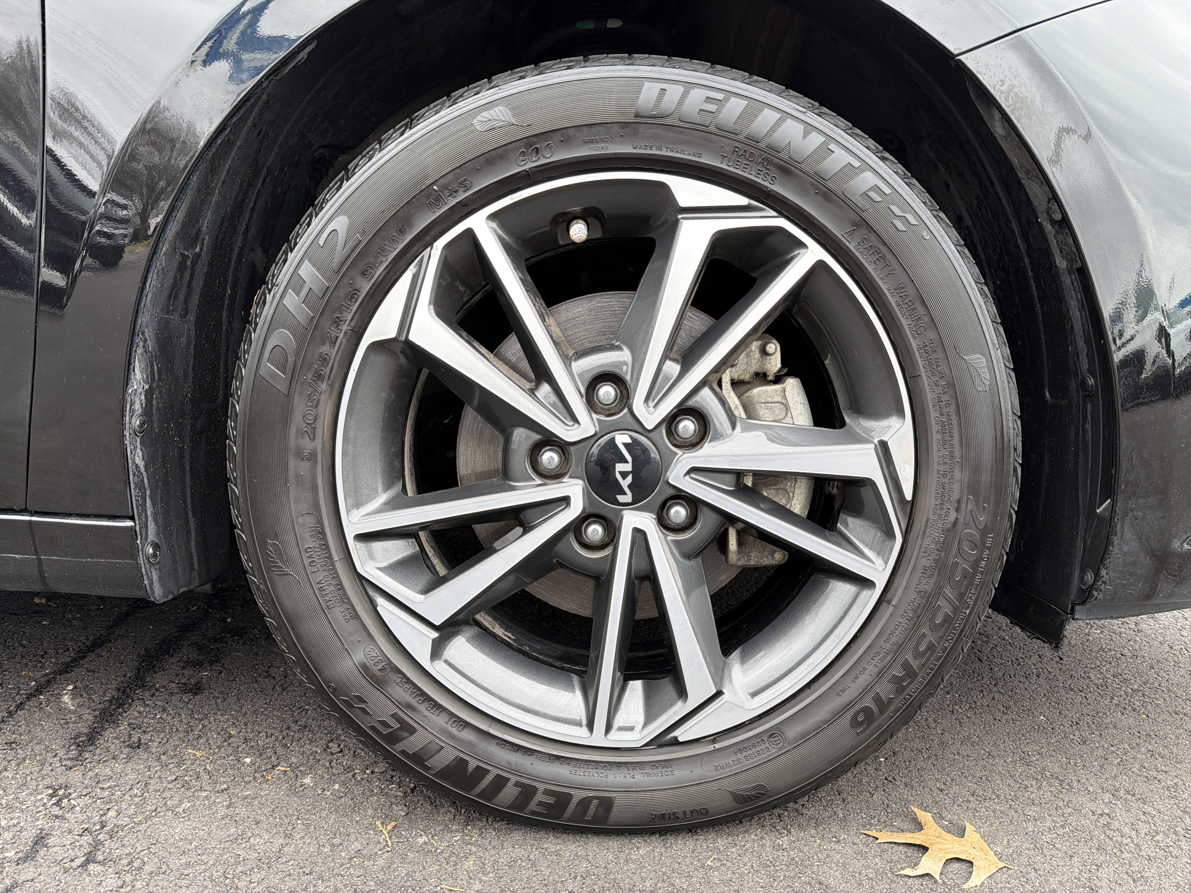 Used 2022 Kia Forte LXS w/ LXS Technology Package image 13