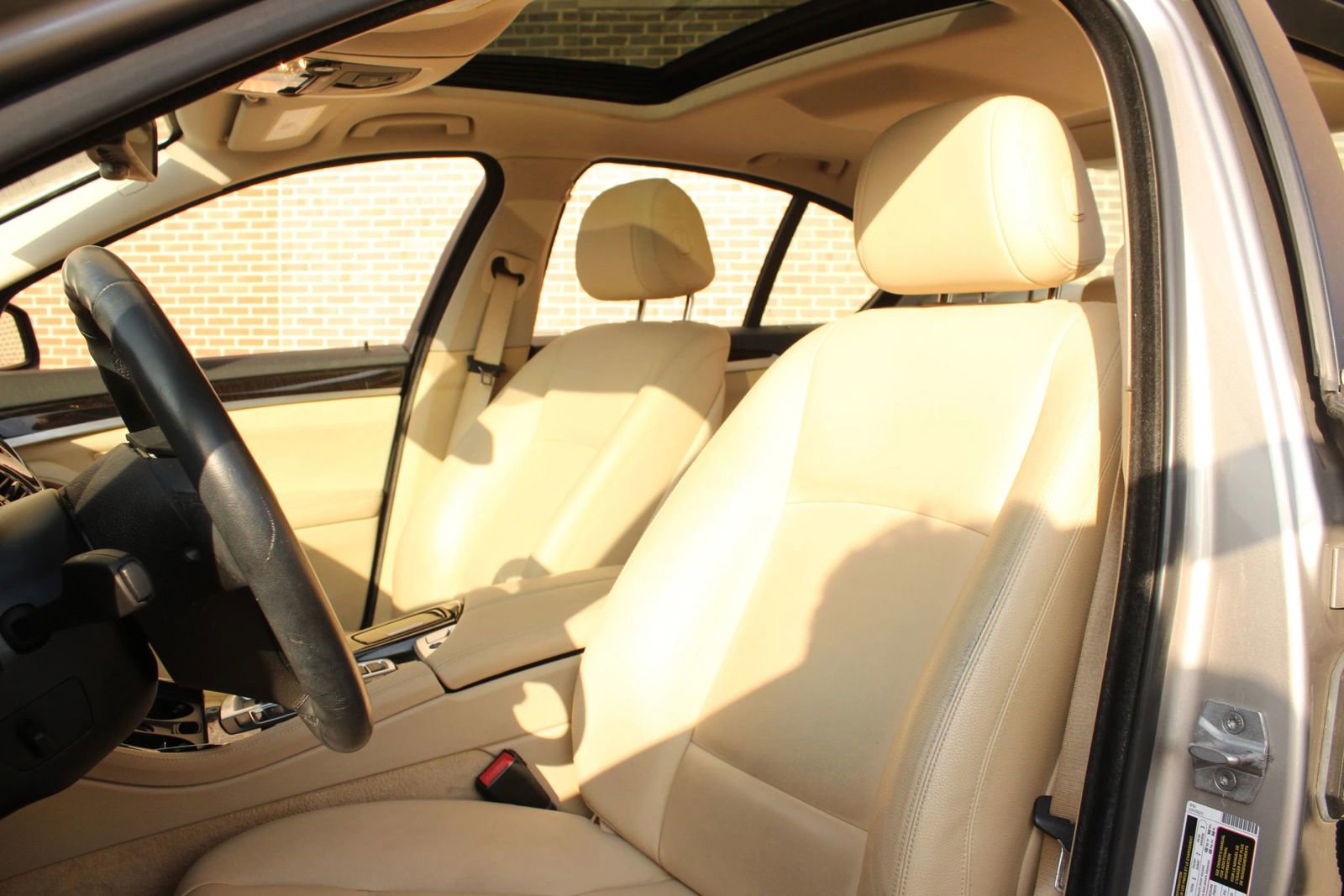 Used 2015 BMW 528i Sedan RWD image 13